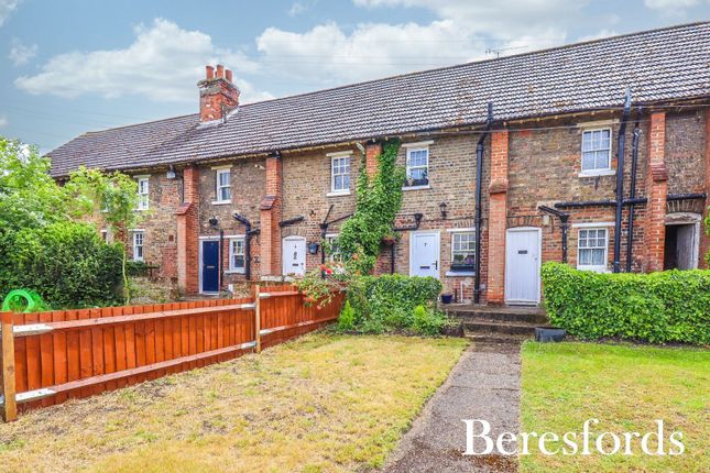 1 bed property, in Malting Lane, £260,000