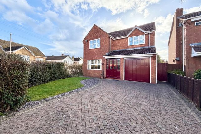 4 bed property, in Cherry Hill Walk, £340,000