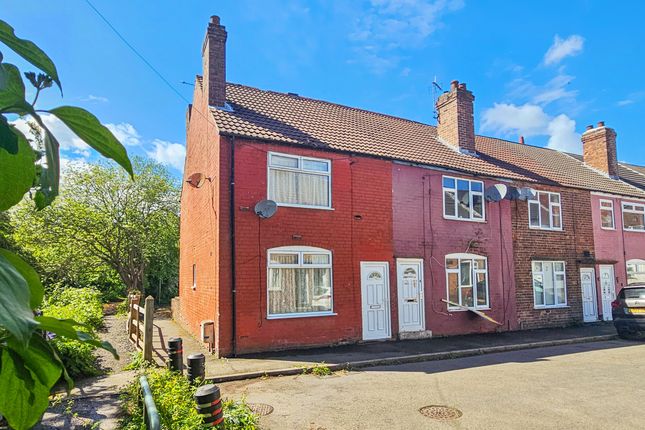 2 bed property, in Scarsdale Street, £50,000