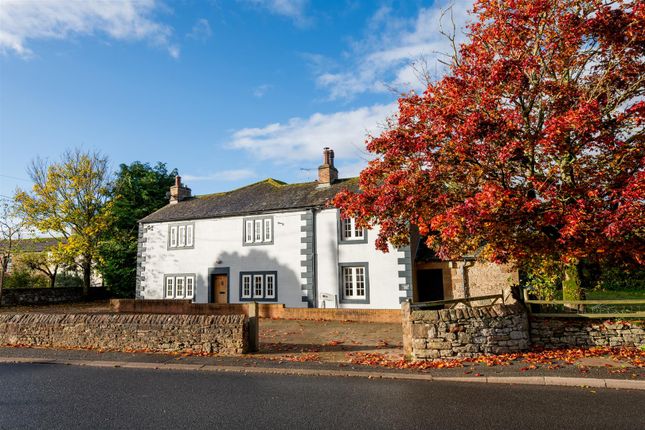 4 bed property, in Clifton, £525,000