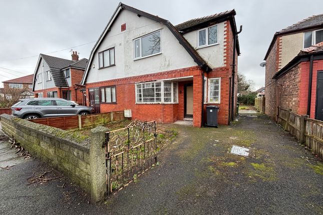 3 bed property, in Alt Avenue, £230,000