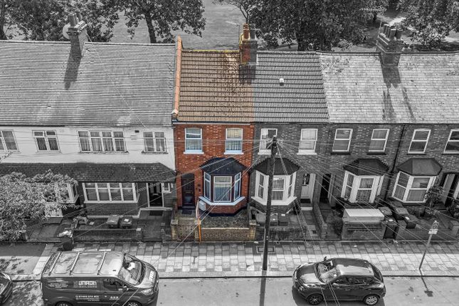 3 bed property, in Belmont Road, £465,000