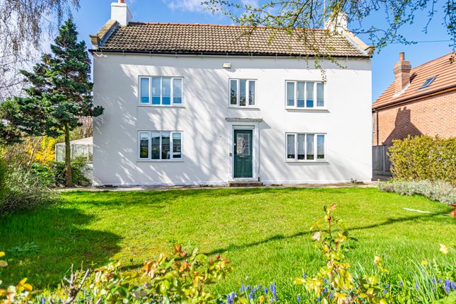 4 bed property, in Doncaster Road, £495,000