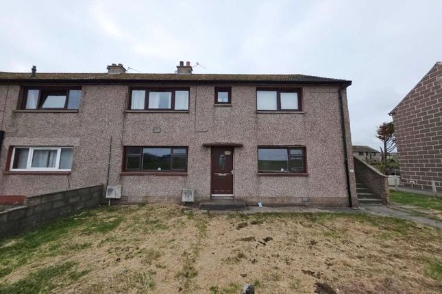 2 bed property, in Catto Drive, £38,000