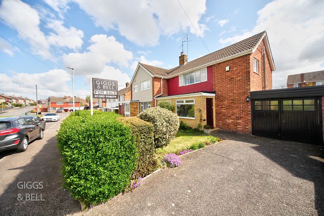 3 bed property, in Ashfield Way, £375,000