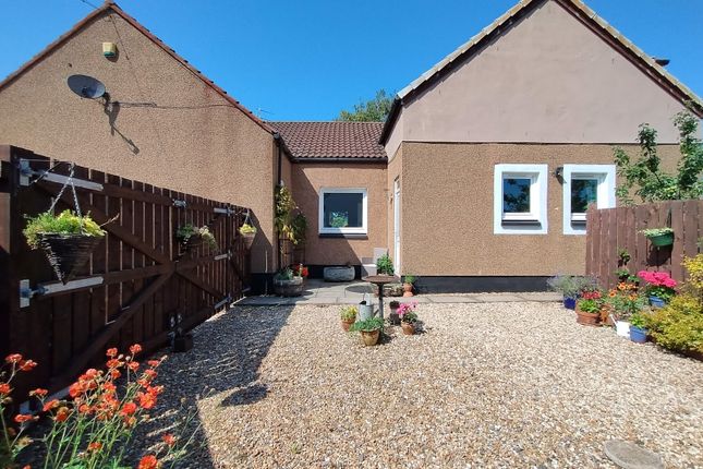 5 bed property, in Linden Cottage, £395,000