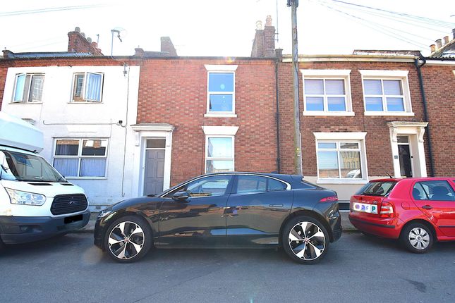 3 bed property, in Freehold Street, £215,000