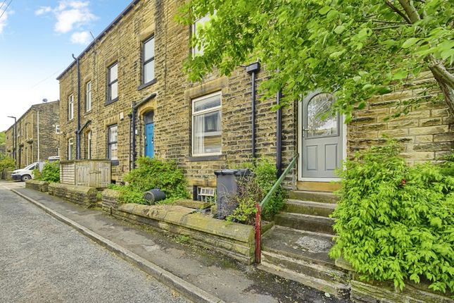 3 bed property, in Oakleigh, £240,000