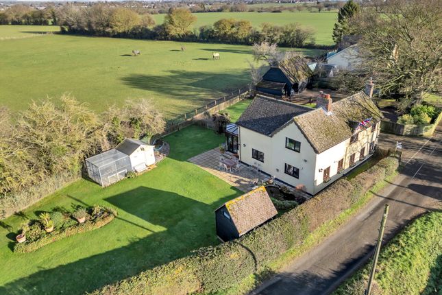 4 bed property, in Drinkstone, £675,000