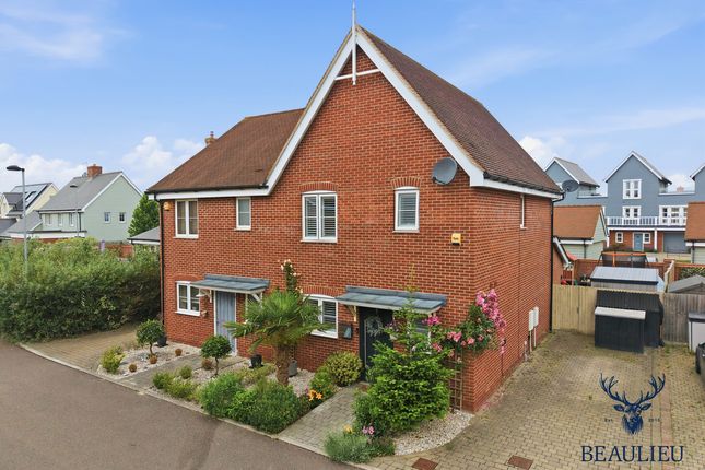 3 bed property, in Willie Sewell Link, £500,000