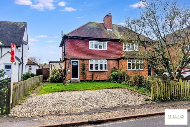 3 bed property, in Colvers, £525,000