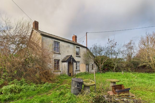 2 bed property, in Howle Hill, £450,000