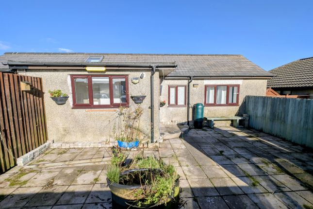 2 bed property, in Laity Lane, £135,000
