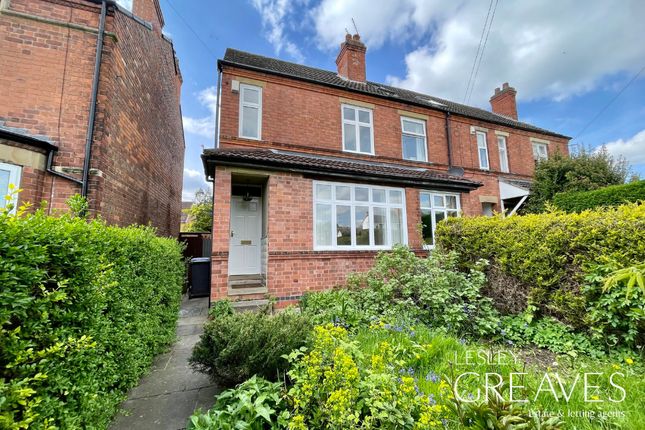2 bed property, in Waverley Avenue, £290,000