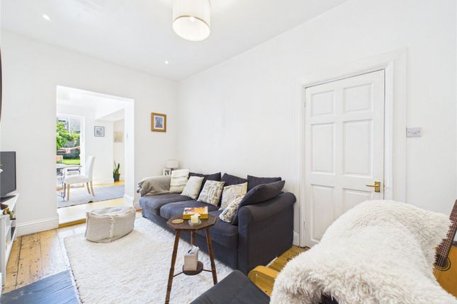 2 bed property, in Webb Street, £400,000