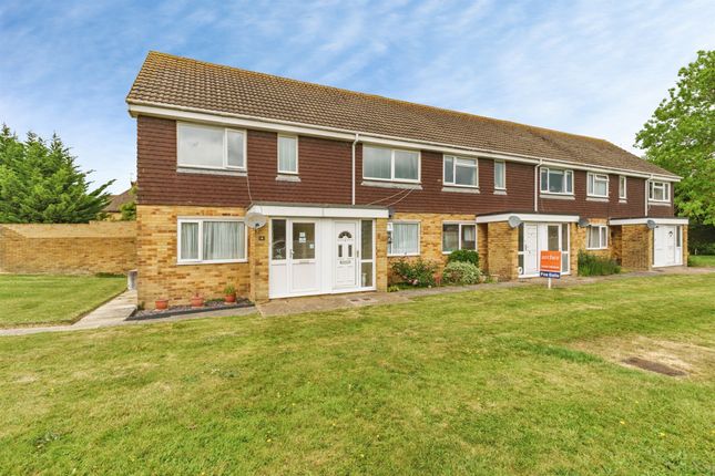 2 bed property, in Hawks Town Crescent, £170,000