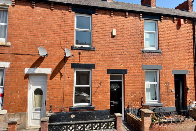 2 bed property, in Sybil Street, £80,000
