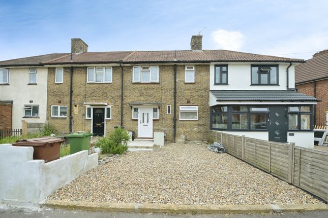 3 bed property, in Valence Circus, £340,000