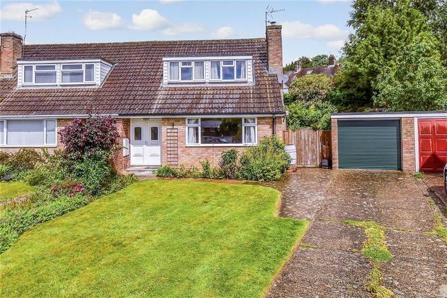 3 bed property, in Olives Meadow, £425,000