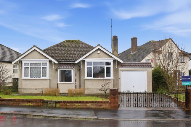 2 bed property, in Hazelbury Road, £325,000