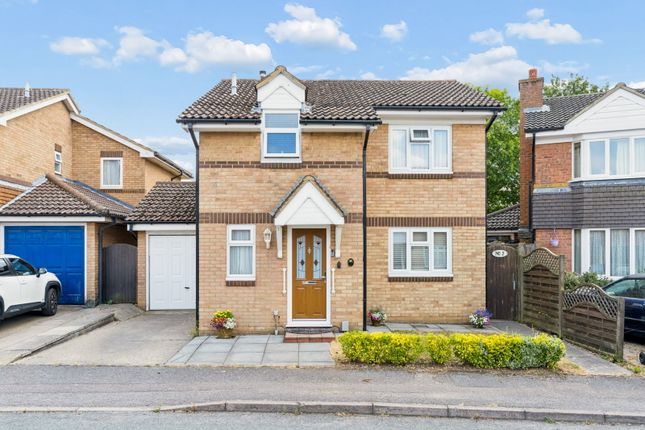 3 bed property, in Rye Gardens, £535,000