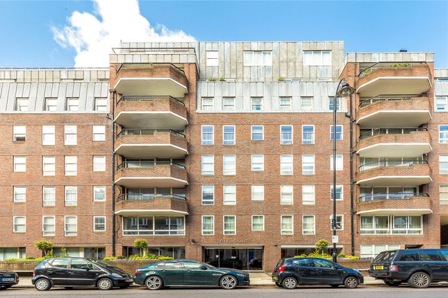4 bed property, in Cheyne Walk, £4,000,000
