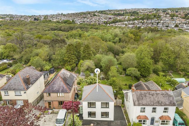 3 bed property, in Gower Road, £325,000