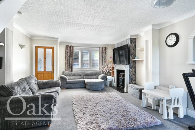 3 bed property, in Dalmally Road, £425,000