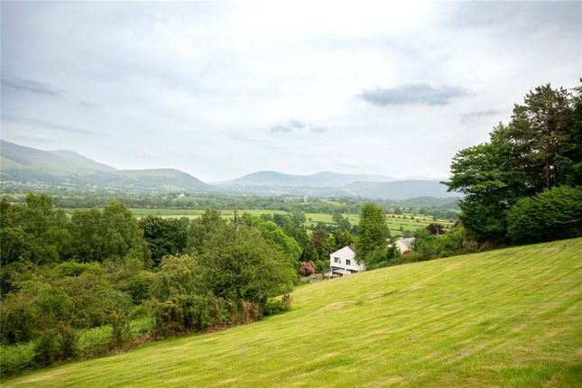 4 bed property, in Braithwaite, £975,000