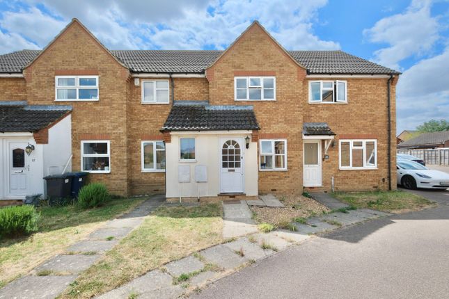 2 bed property, in Orchard Close, £190,000