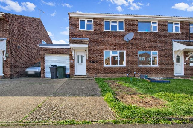 4 bed property, in Collard Road, £345,000