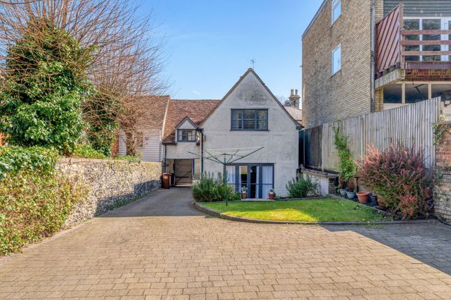 3 bed property, in London Road, £500,000