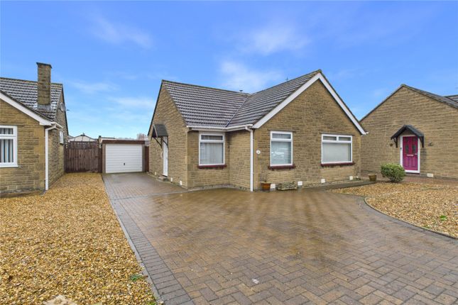 3 bed property, in Thames Avenue, £300,000