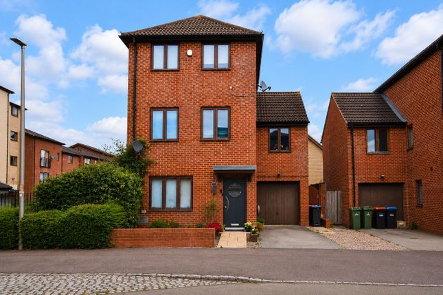 5 bed property, in Oakworth Avenue, £535,000
