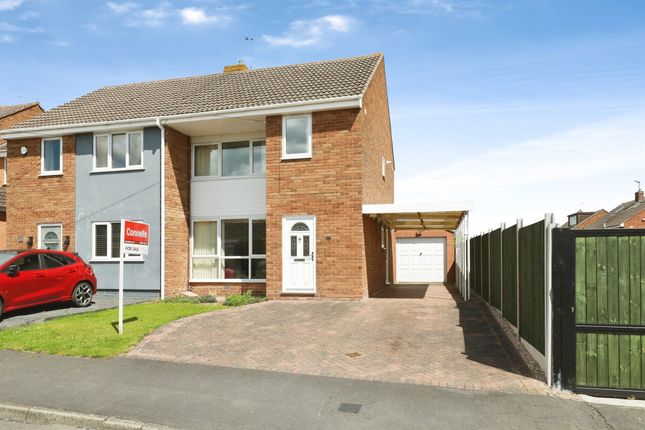 3 bed property, in Hillyard Road, £325,000
