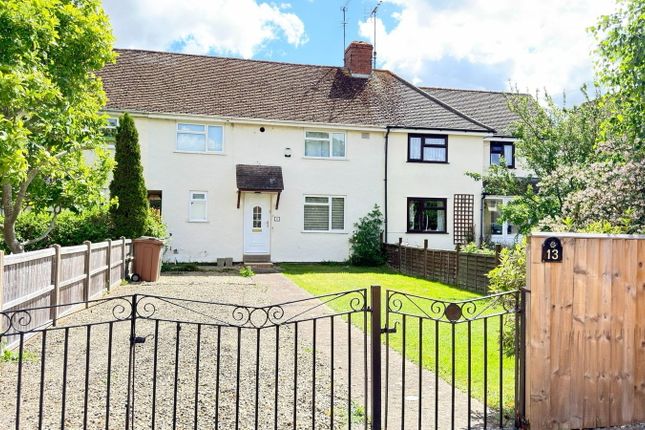 3 bed property, in New Barn Avenue, £280,000
