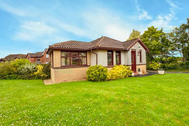 2 bed property, in Douglas Avenue, £190,000