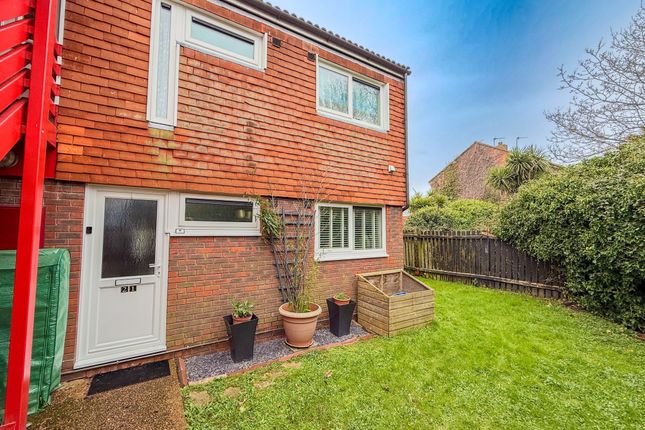 1 bed property, in Welbeck Close, £150,000