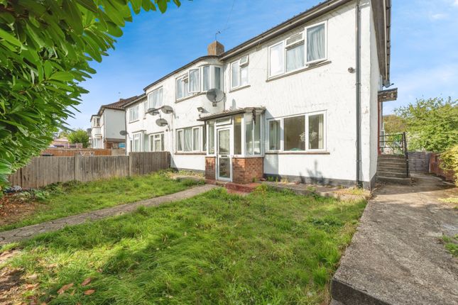 2 bed property, in Redesdale Gardens, £390,000
