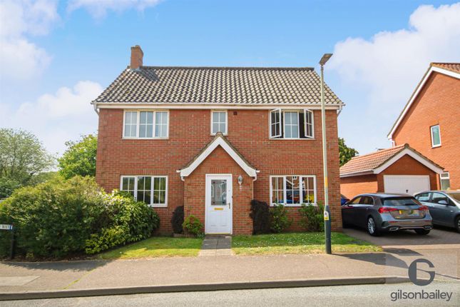5 bed property, in Sukey Way, £330,000