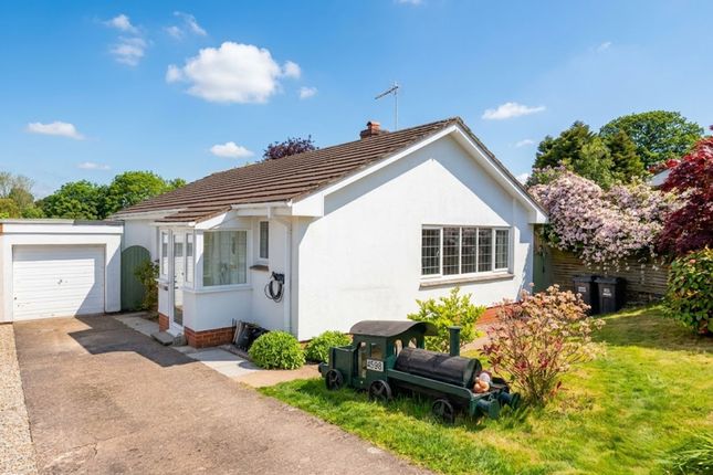 4 bed property, in Bary Close, £350,000