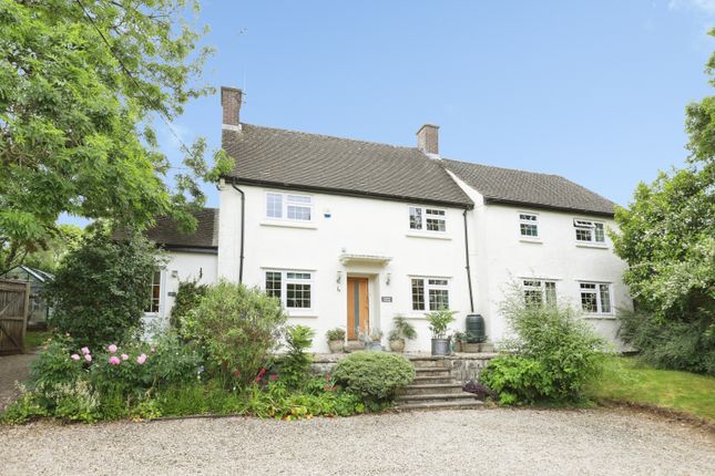 5 bed property, in Woodstock Road, £1,100,000