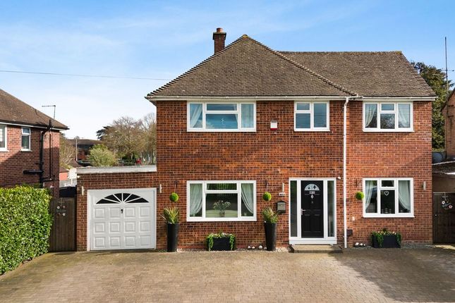 5 bed property, in Rosemary Avenue, £550,000