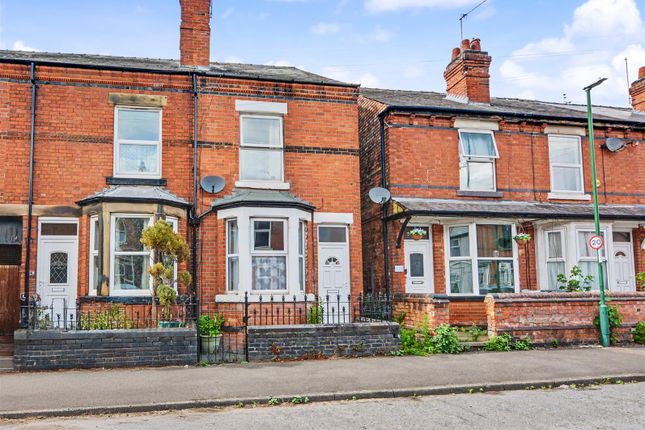 3 bed property, in Vernon Avenue, £170,000