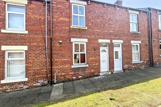 2 bed property, in Bradley Street, £39,000