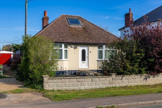 3 bed property, in Fernhill Road, £500,000