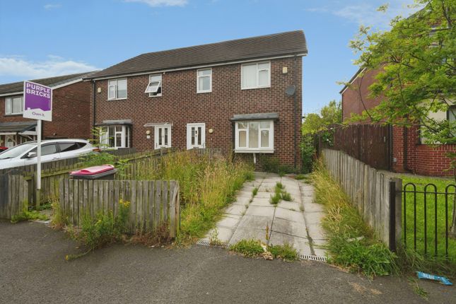 3 bed property, in Greenheys Road, £190,000