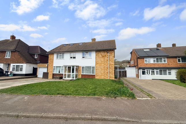 3 bed property, in Elmshurst Gardens, £385,000