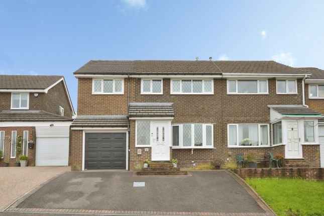 4 bed property, in Clifton Drive, £315,000