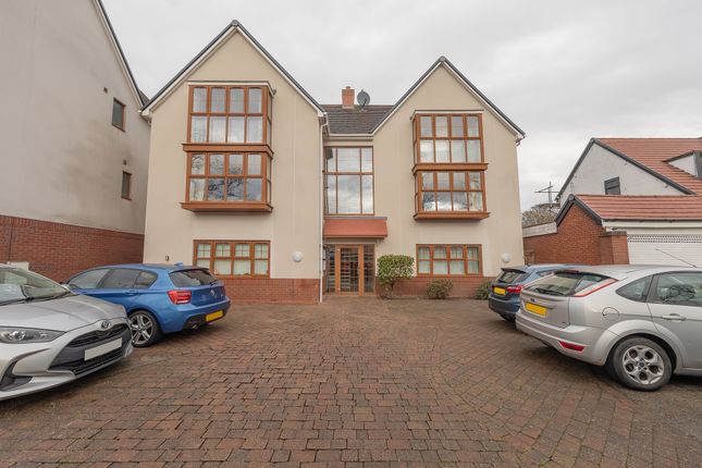 1 bed property, in Highfield Road, £119,560